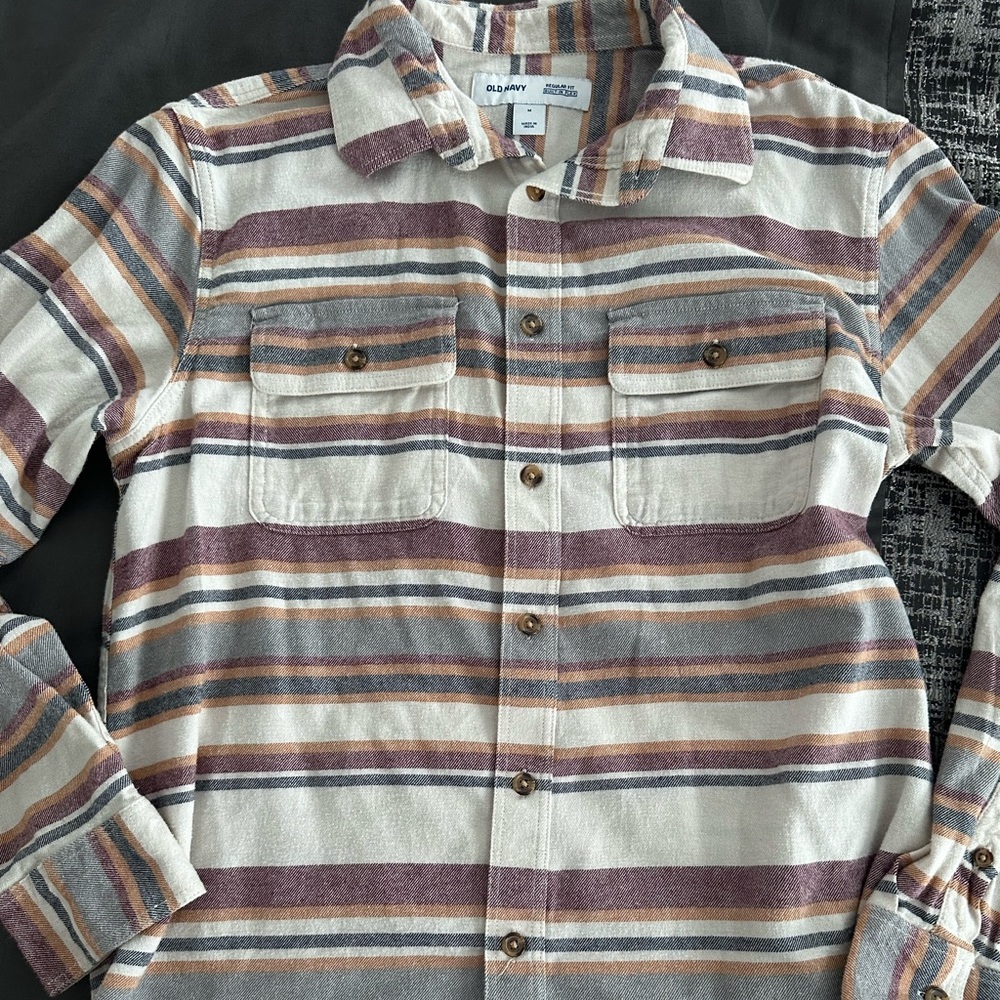 Old Navy Men's Regular-Fit Built-In Flex Everyday Shirt
